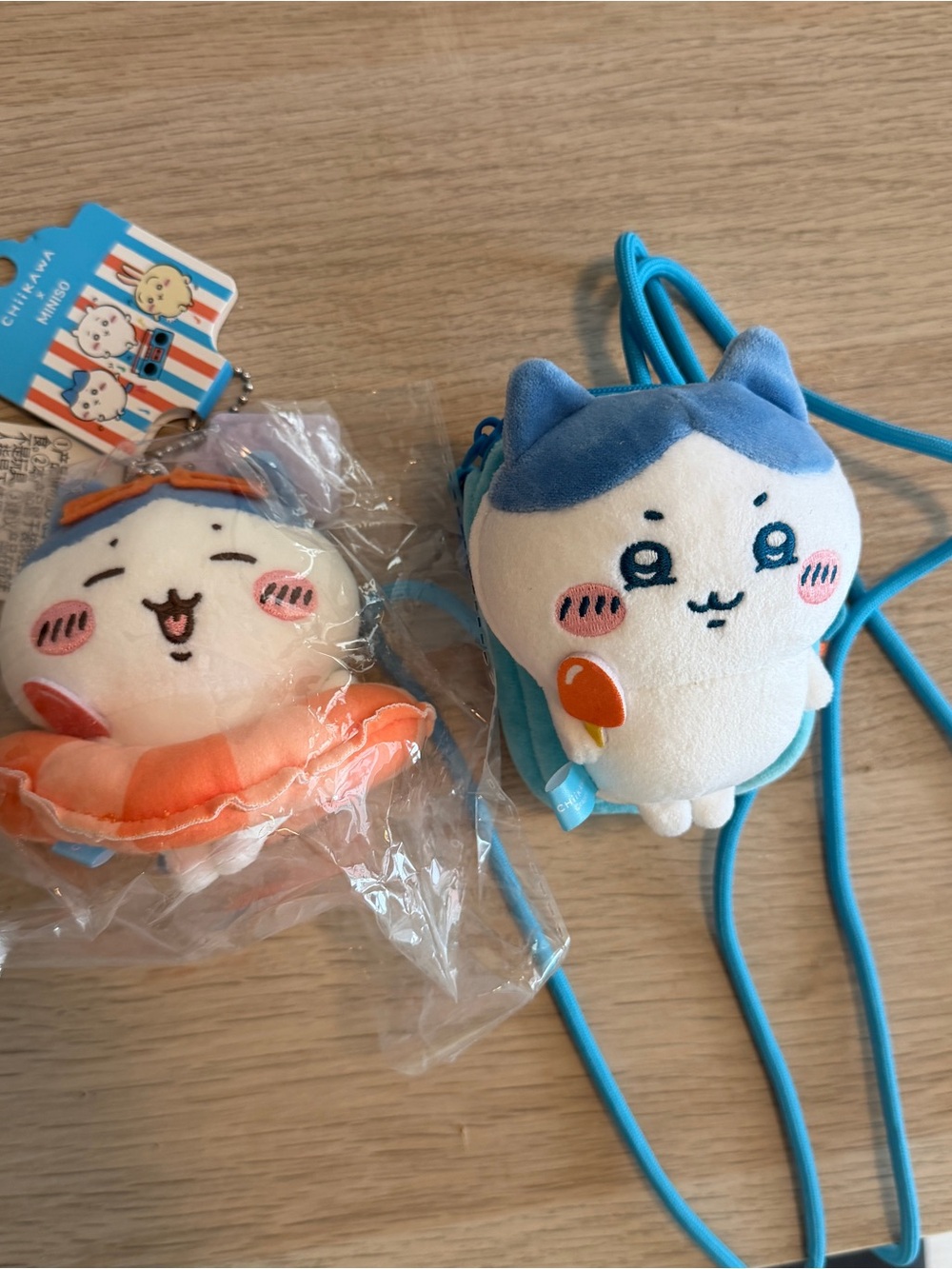 Miniso Chiikawa Hachiware Plush Keychain + Phone Card Holder Crossbody Wallet